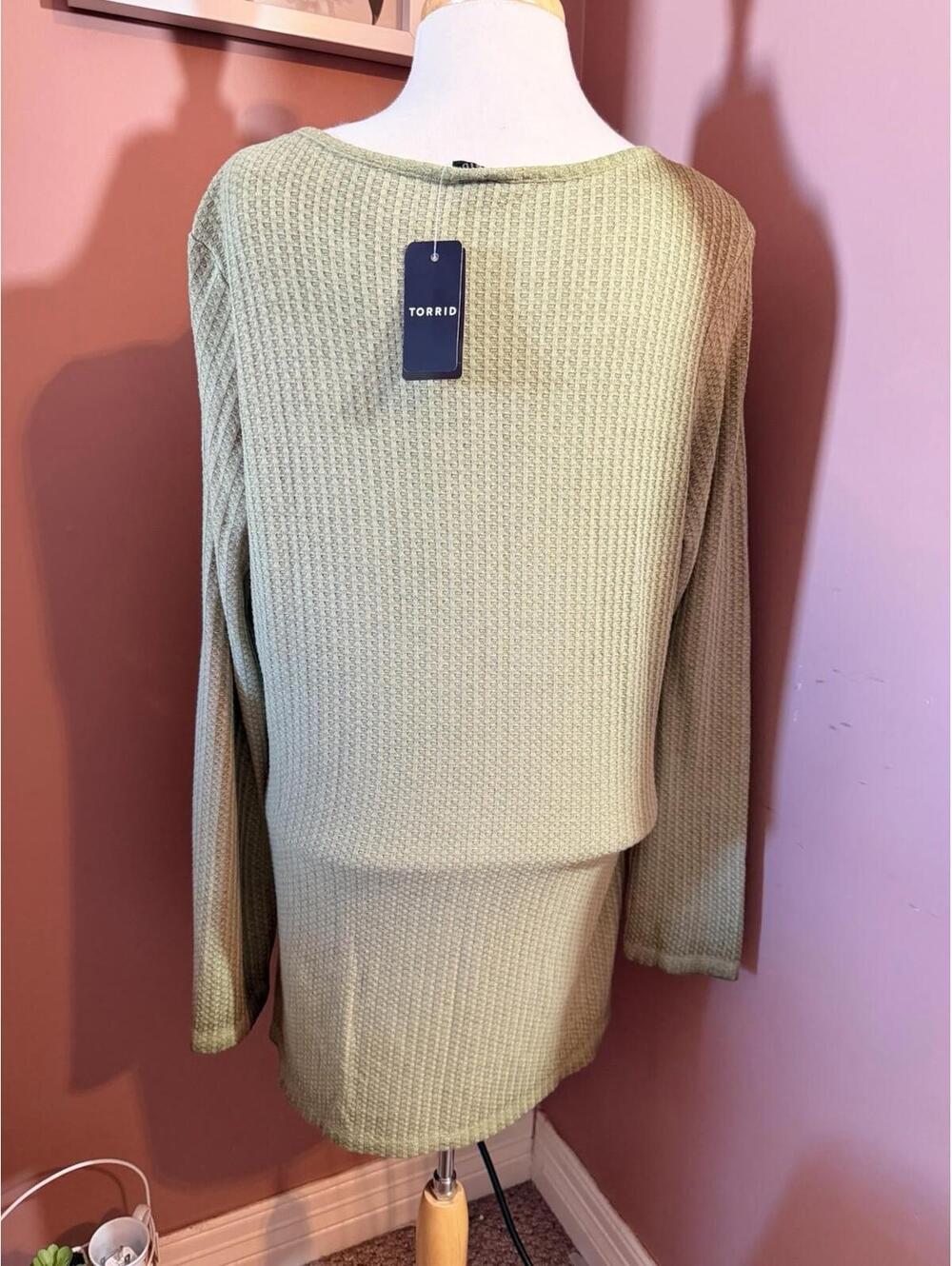 Torrid Waffle Snap Henley Top Womens 2X 18-20 Olive Green Long Sleeve New - Picture 3 of 10